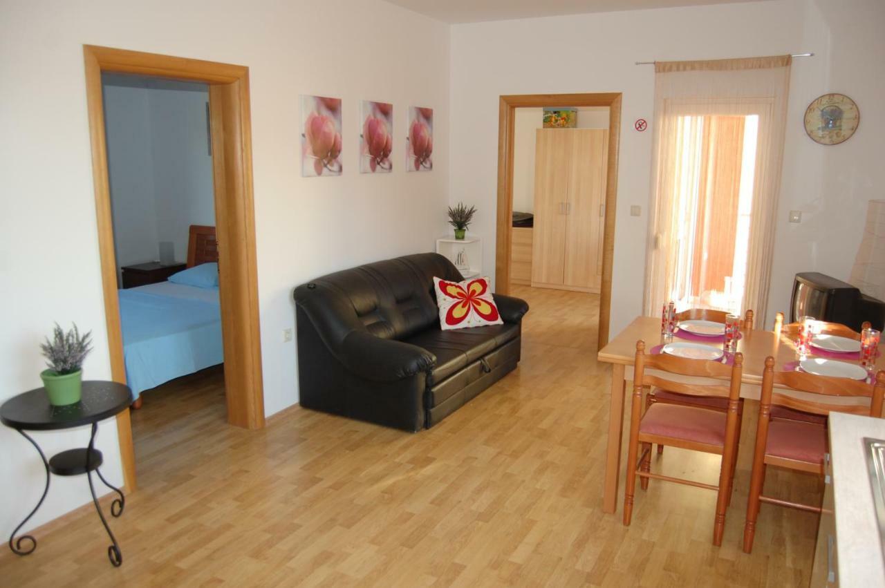 סבטי פטר Al Capone Apartment מראה חיצוני תמונה